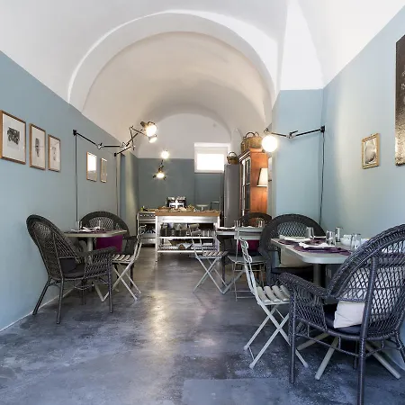 فندق Palazzo Melfi كوميزو