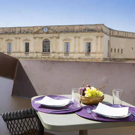Palazzo Melfi 4* كوميزو
